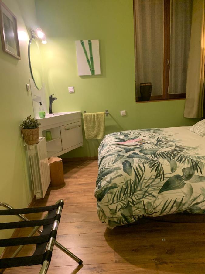 Lyon Home's 3*